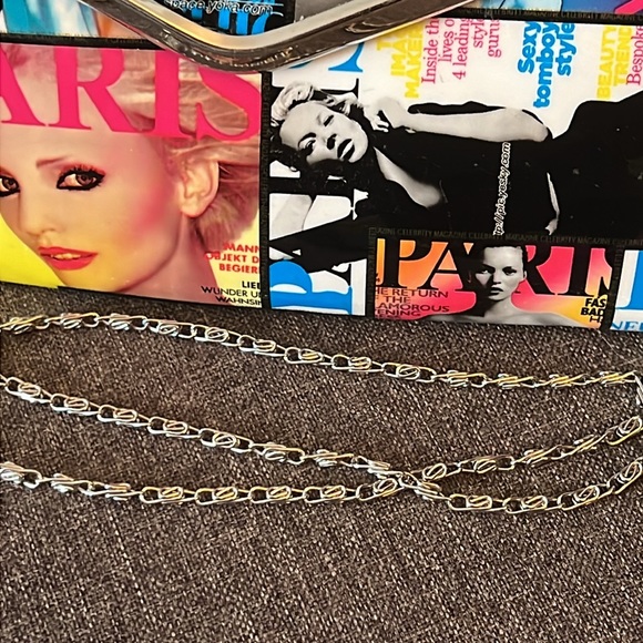 Magazine Envelope Clutch/Shoulder bag  with Black and White/ Color Graphics - Picture 4 of 11